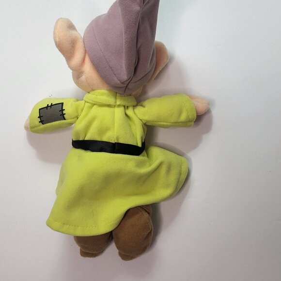 Rare Vintage Disney Snow White Diamond Edition 4"-5" tall 7 dwarves - Picture 3 of 15